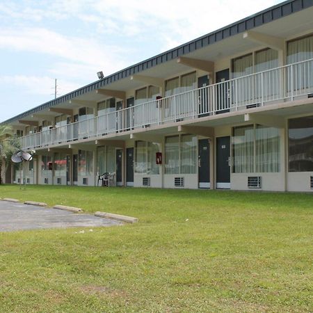 Travelers Inn Kingsland Esterno foto
