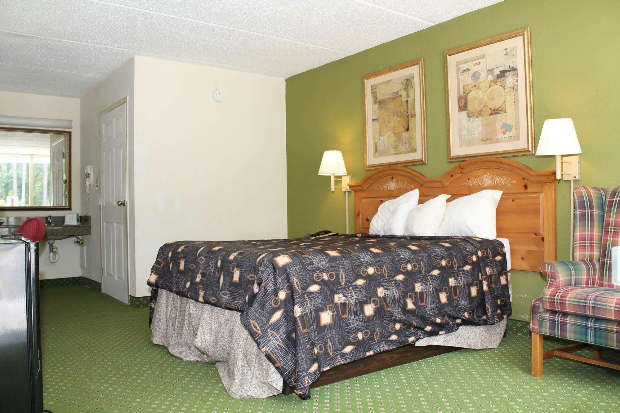 Travelers Inn Kingsland Esterno foto